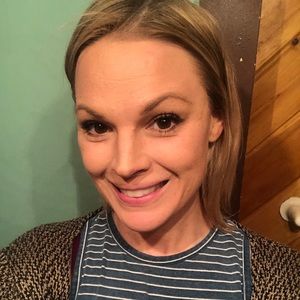 Meet your Posher, Olivia